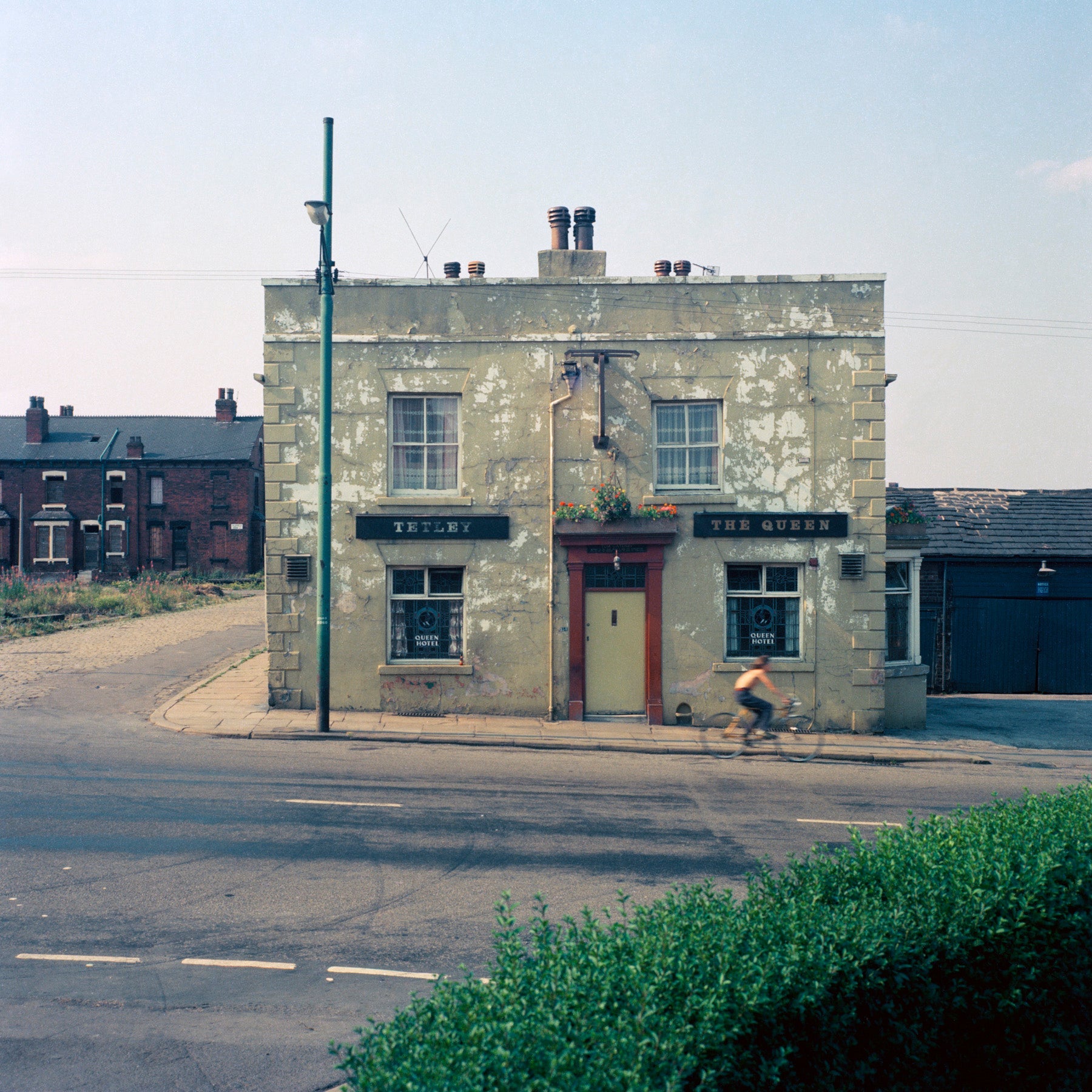 The Queen Hotel, Oldfield Lane - Reproduction Print